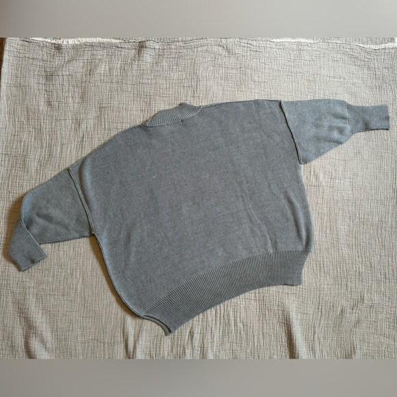 Zenana Ribbed Side-Slit Oversized Sweater sz S - Picture 3 of 7